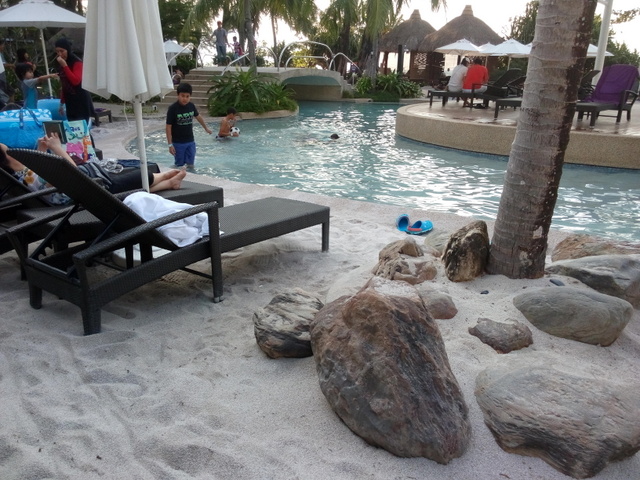 This hotel even have their own home-made-private beach with sand