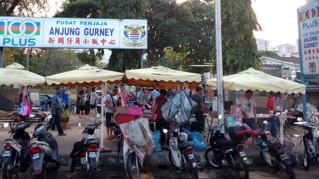 Gurney Drive (Anjung Gurney) - a famous spot for many hawker foods